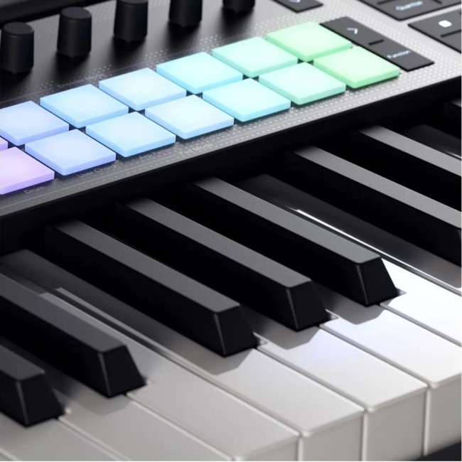 Novation Launchkey 49 MK4 BK Novation Launchkey 49 MK4 BK